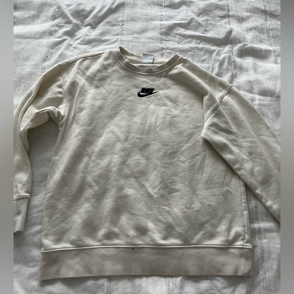 Womens cream/off white crew neck